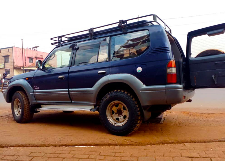 how-to-explore-rwanda-with-a-car